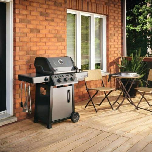 Napoleon Freestyle 365 Freestanding 3 Burner Propane Gas Grill