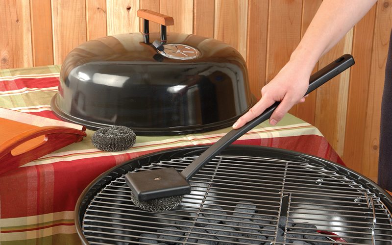 how-to-clean-a-grill-2022-step-1
